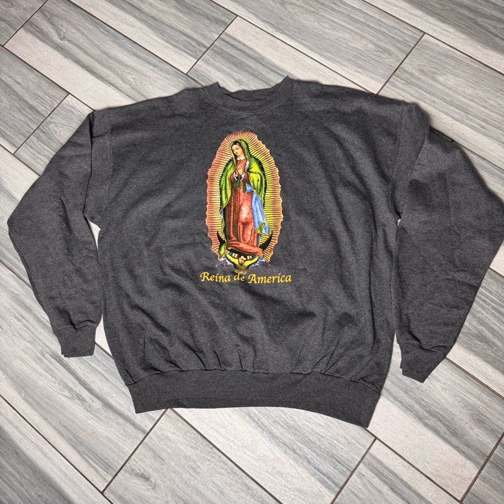 Adult Our Lady Of Guadalupe Reina De America Dark Gray Crew Neck Sweater Sz 2XL